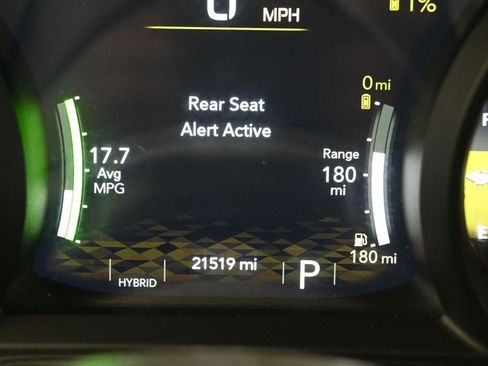 Used 2025 Jeep Wrangler Unlimited Sahara AWD/4WD image 24