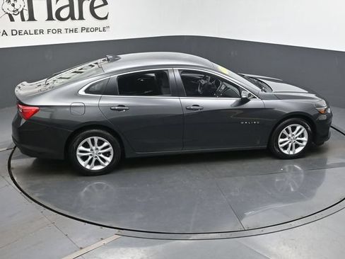 Used 2018 Chevrolet Malibu LT FWD image 51