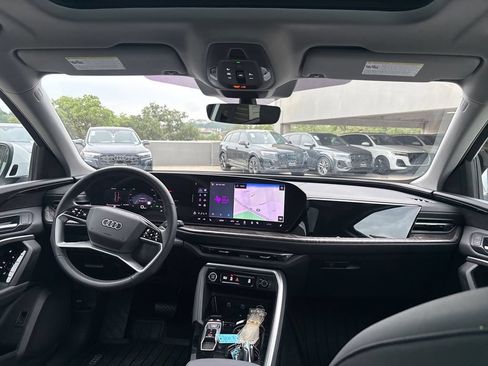 Certified 2025 Audi Q5 Premium w/ Convenience Package AWD/4WD image 19