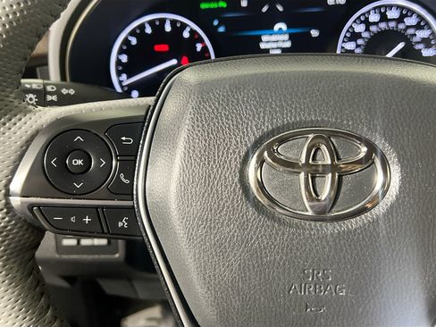 Used 2022 Toyota Avalon Limited w/ Advanced Safety Package FWD image 19