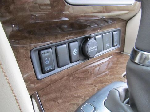 Used 2017 INFINITI QX80 2WD w/ Driver Assistance Package image 69