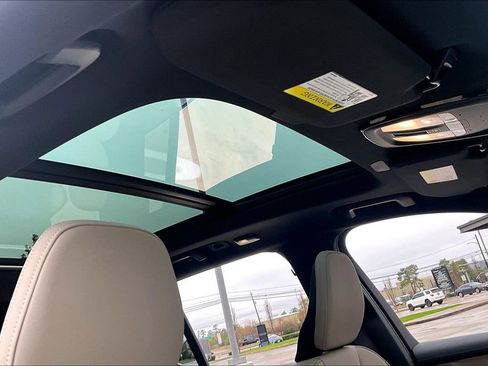 New 2026 Volvo XC90 T8 Core w/ Protection Package Premier image 35