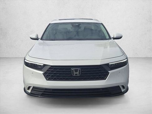 Used 2023 Honda Accord EX-L image 2
