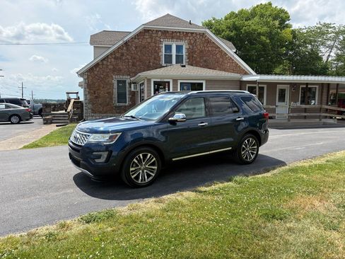 Used 2017 Ford Explorer Platinum AWD/4WD image 1