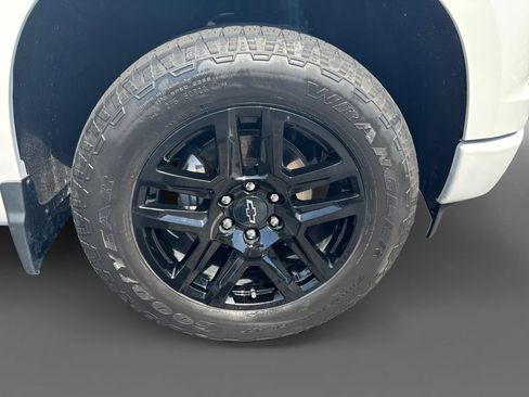 Used 2023 Chevrolet Silverado 1500 RST w/ LPO, Dark Essentials Package AWD/4WD image 16