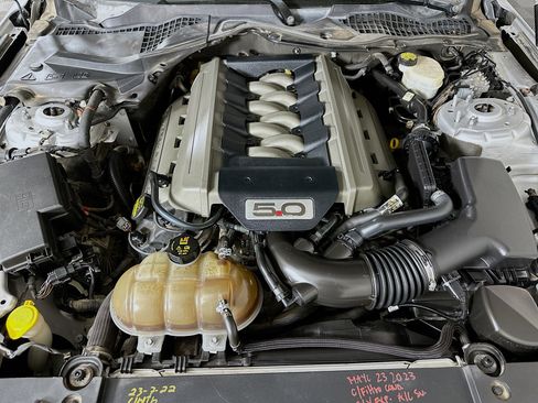 Used 2015 Ford Mustang GT image 27