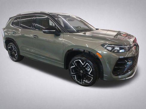 New 2026 Volkswagen Tiguan SEL R-Line AWD/4WD image 1