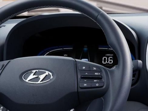 New 2026 Hyundai Venue SEL FWD image 14