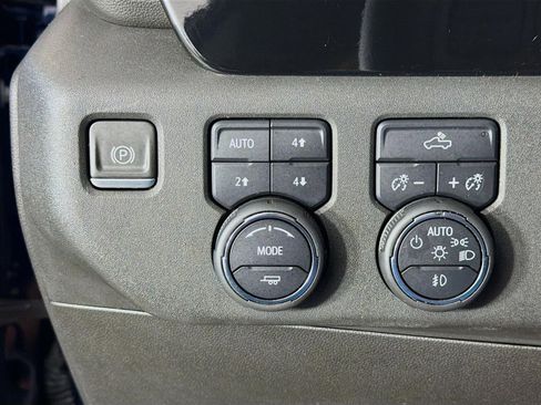 Used 2023 Chevrolet Silverado 1500 RST w/ Z71 Off-Road Package image 11