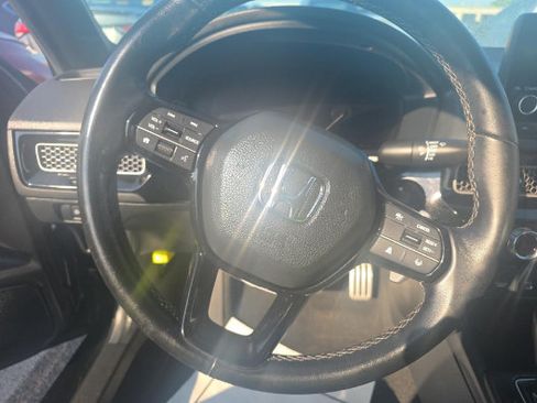 Used 2025 Honda Civic Sport image 5