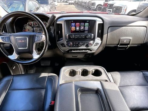 Used 2018 GMC Sierra 1500 SLT w/ SLT Premium Package AWD/4WD image 10