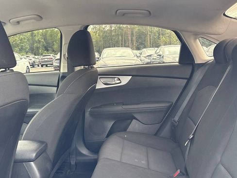 Used 2024 Kia Forte LXS FWD image 11