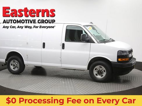 Used 2021 Chevrolet Express 2500 RWD image 39