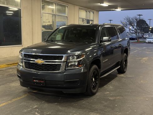 Used 2020 Chevrolet Suburban LS image 5