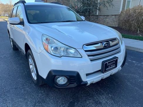 Used 2014 Subaru Outback 2.5i Limited image 22