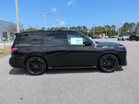 New 2026 INFINITI QX80 4WD image 4