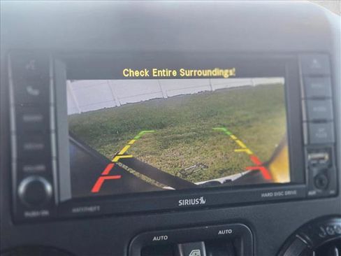 Used 2017 Jeep Wrangler Unlimited Sahara image 10