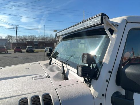 Used 2014 Jeep Wrangler Unlimited Sport w/ Quick Order Package 24S image 10