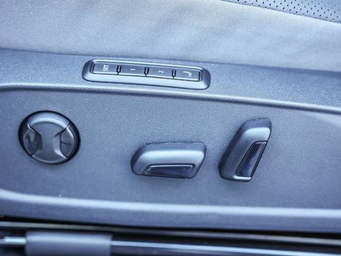 New 2026 Volkswagen ID.4 Pro S image 33