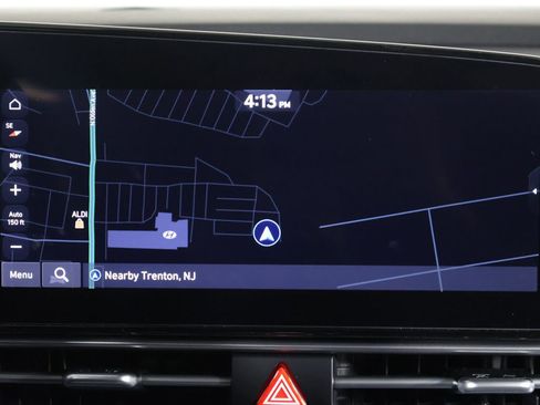 Used 2025 Hyundai Elantra Limited FWD image 43