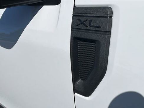 New 2026 Ford Maverick XL FWD image 9