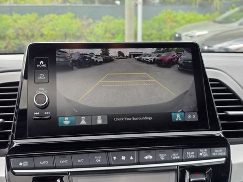Used 2025 Honda Odyssey Sport-L image 21