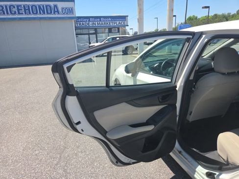 Used 2017 Subaru Impreza 2.0i Premium AWD/4WD image 11