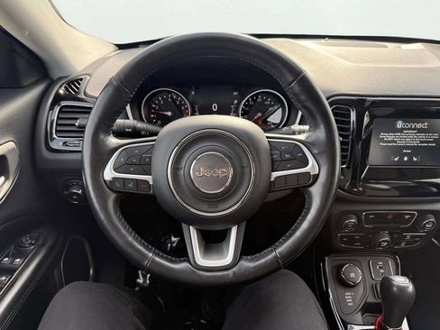 Used 2018 Jeep Compass Latitude w/ Popular Equipment Group image 16