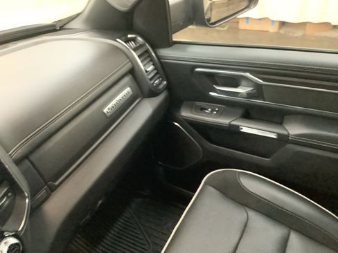 Used 2025 RAM 1500 Laramie w/ Sport Appearance Package AWD/4WD image 21