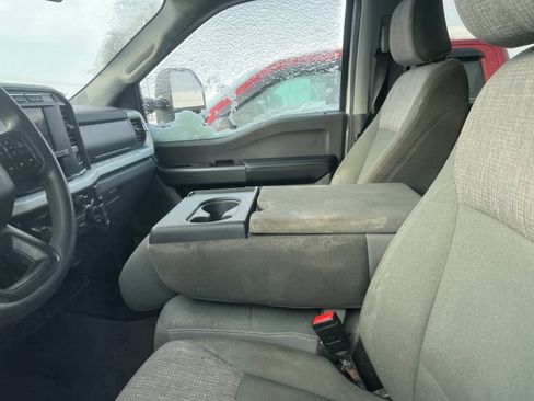 Used 2024 Ford F250 XLT image 28