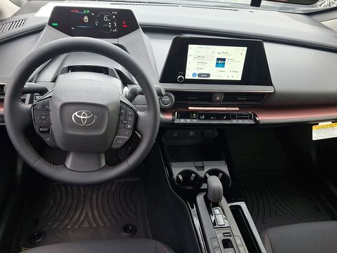 New 2026 Toyota Prius Plug-In Hybrid FWD image 9
