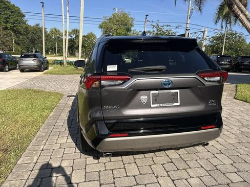 Used 2023 Toyota RAV4 XSE AWD/4WD image 35