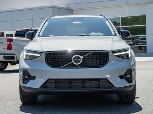 New 2026 Volvo XC40 B5 Plus w/ Protection Package Premier AWD/4WD image 2