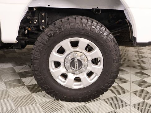 Used 2024 Ford F250 XLT w/ FX4 Off-Road Package AWD/4WD image 17
