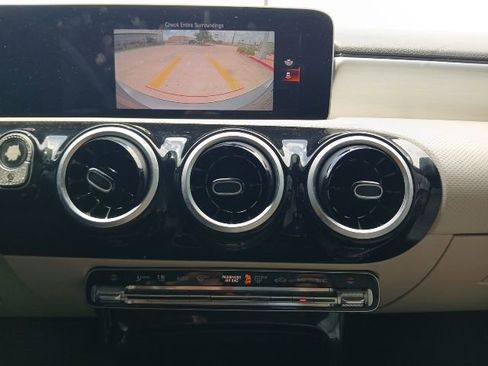 Used 2019 Mercedes-Benz A 220 image 17