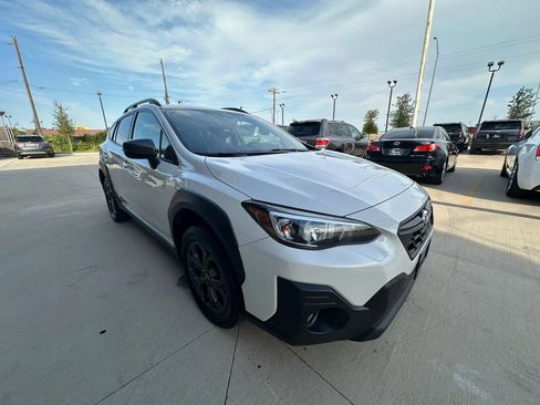 Used 2021 Subaru Crosstrek 2.5i Sport w/ Moonroof Package AWD/4WD image 6