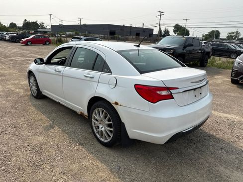 Used 2013 Chrysler 200 Limited w/ Sun & Sound Pkg FWD image 2