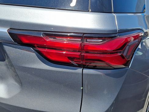 Certified 2023 Chevrolet Traverse High Country AWD/4WD image 8