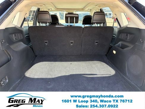 Used 2018 Ford Edge Titanium w/ Equipment Group 301A FWD image 26