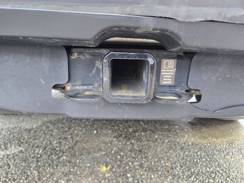 Used 2020 Nissan Pathfinder S AWD/4WD image 14