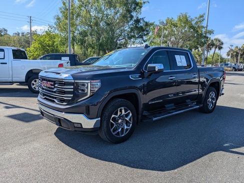 Used 2023 GMC Sierra 1500 SLT w/ SLT Premium Package AWD/4WD image 8