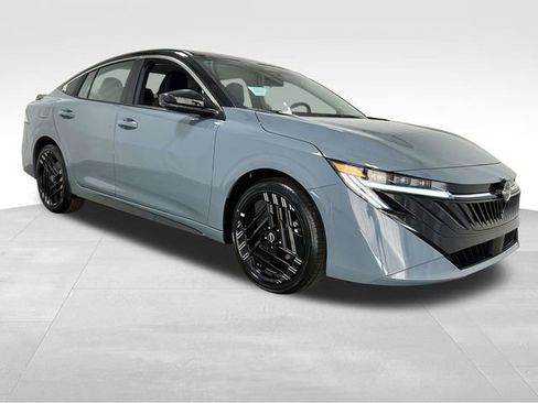 New 2026 Nissan Sentra SR FWD image 1