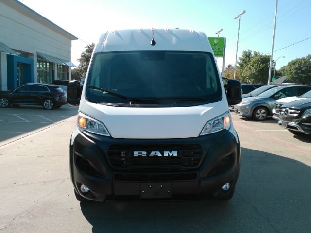 Used 2025 RAM ProMaster 2500 w/ Convenience Group FWD image 2