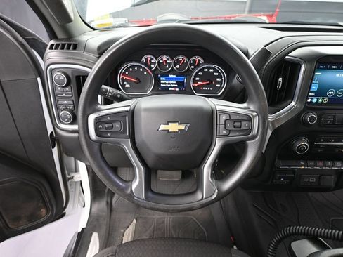 Used 2022 Chevrolet Silverado 2500 LT AWD/4WD image 29