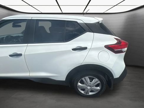 Used 2020 Nissan Kicks S FWD image 8