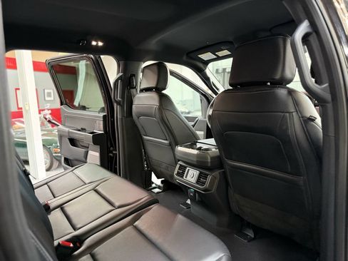 Used 2025 Ford F150 Lariat AWD/4WD image 19