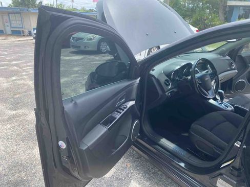 Used 2014 Chevrolet Cruze LT w/ All-Star Edition FWD image 13