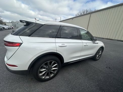 Used 2021 Lincoln Corsair AWD w/ Premium Package image 5