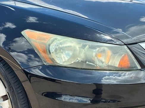 Used 2011 Honda Accord LX image 25