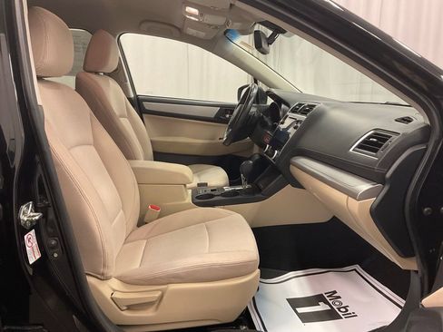 Used 2019 Subaru Outback 2.5i Premium image 30